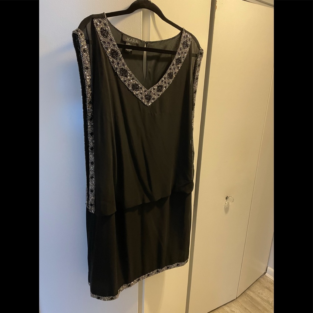 J KARA drop waist black and silver beaded dress. Size 16. Stunning.